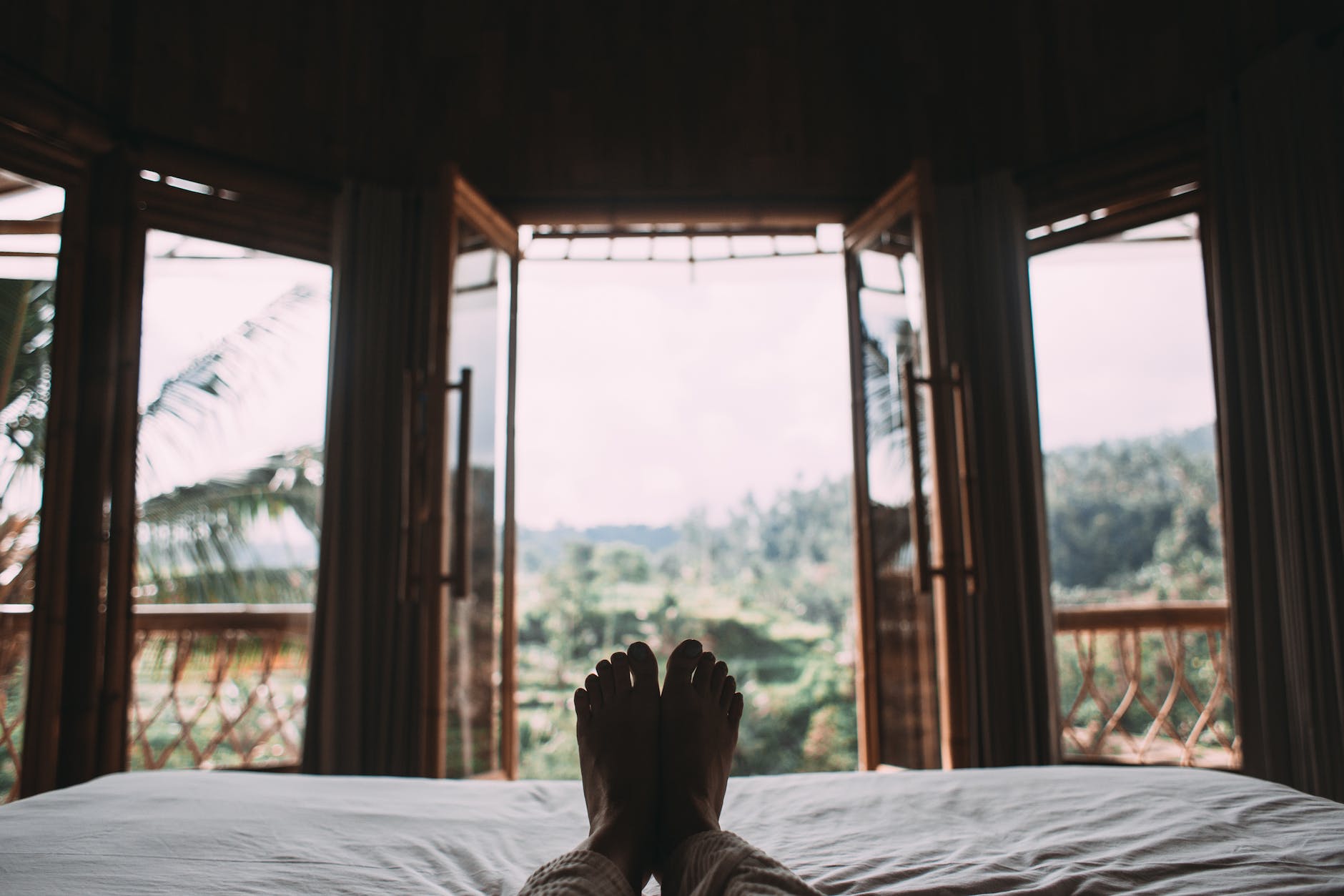 Life of an Ambivert: Extrovert by Day, Introvert by Night
